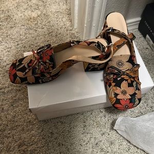 multicolor women's shoes size 37